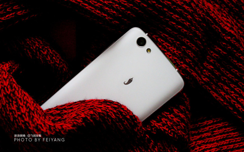 红（米）蓝（魅）的对手来了 千元机红辣椒醉视「图赏」