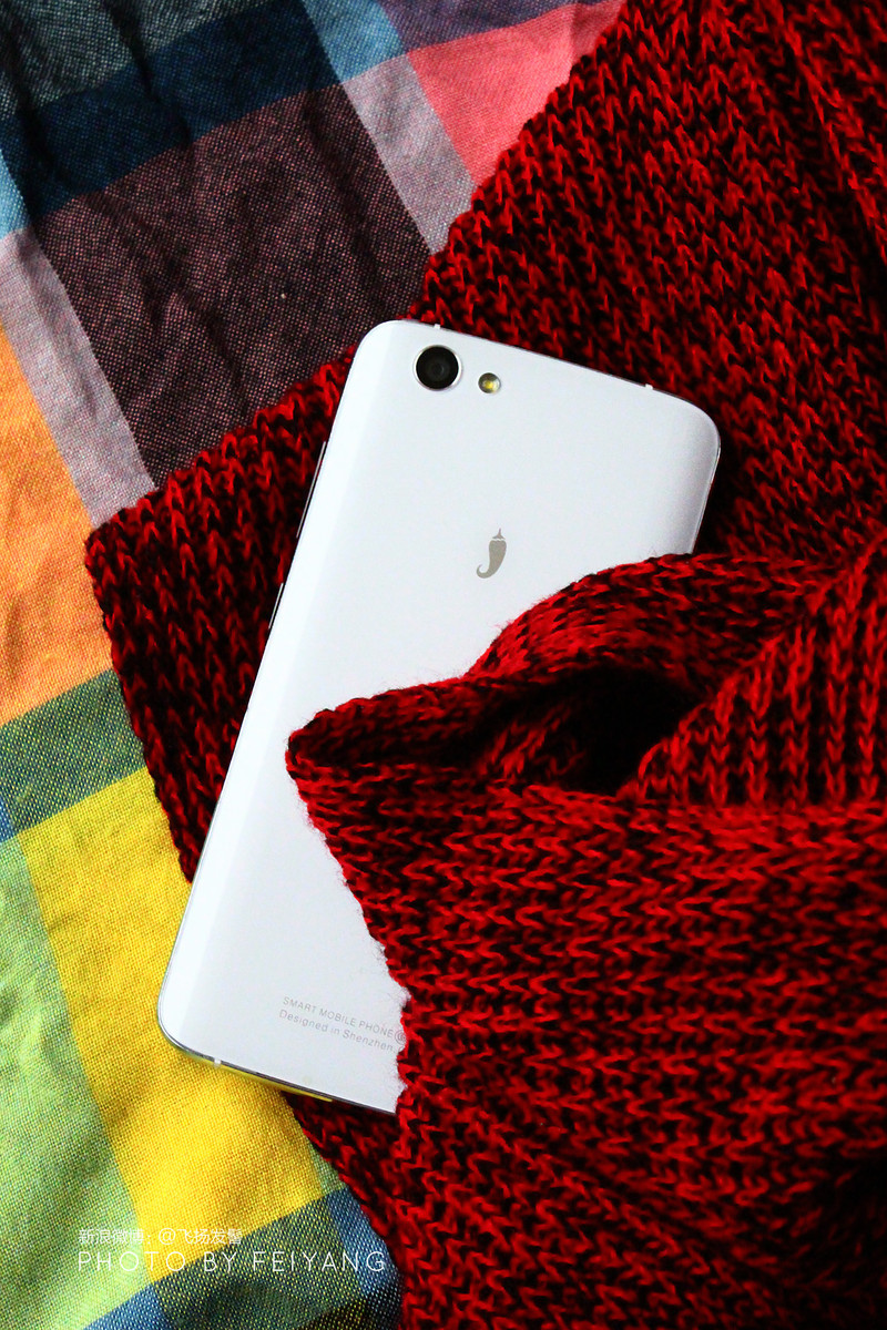 红（米）蓝（魅）的对手来了 千元机红辣椒醉视「图赏」