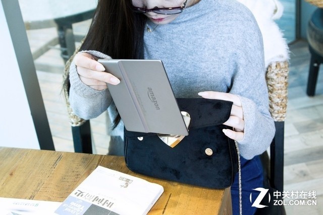 防水阅读好搭档 新版Kindle Oasis图赏