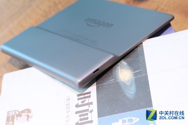 防水阅读好搭档 新版Kindle Oasis图赏