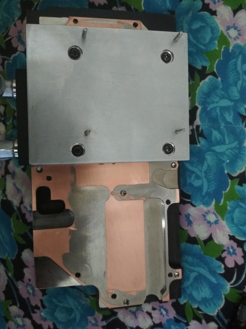 EK GTX680显卡水冷头改装到GTX960显卡上