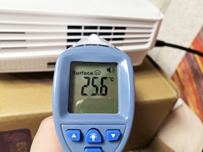 让会议摆脱有线束缚 明基E500智能投影仪堪称商务必备