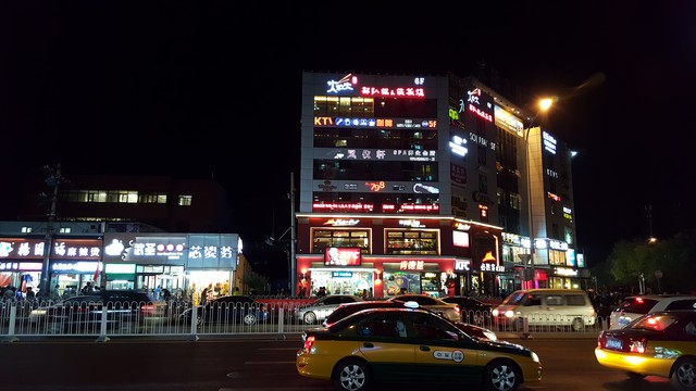 苹果iPhone6s VS 星空体育平台S6 edge+：拍照谁更强?