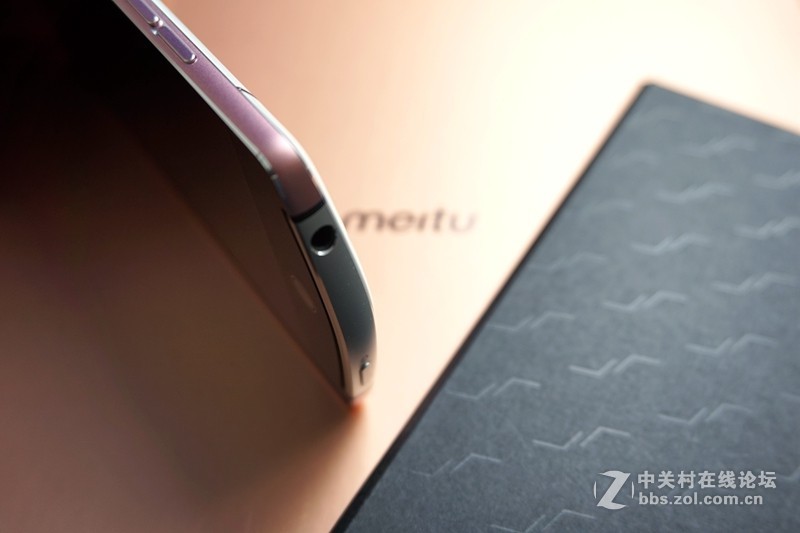 ＃颜值担当之美颜神器＃美图V4上手体验