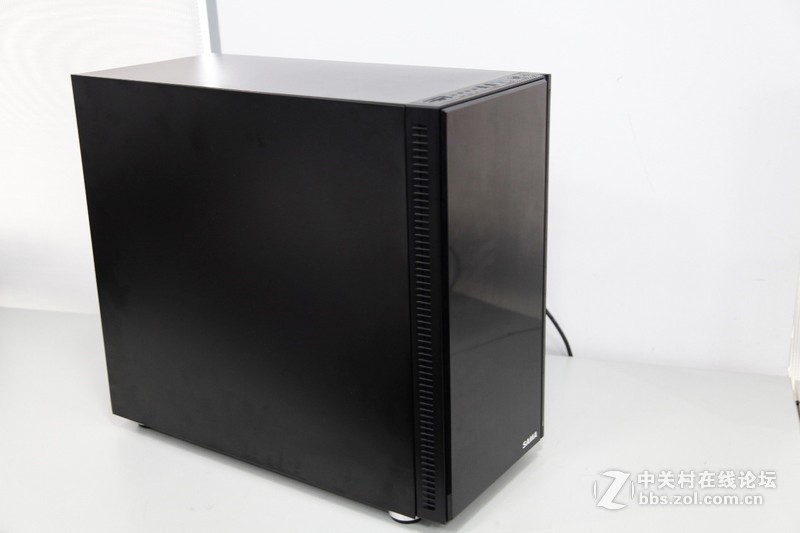 装机图赏，雕牌GAMING 8 + i7 6700k + 耕升1080G魂