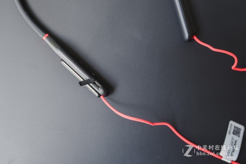 不到五百元？一款能提高吃鸡成功率的电竞耳机Spearhead VR蓝牙耳机