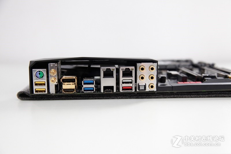 装机图赏，雕牌GAMING 8 + i7 6700k + 耕升1080G魂