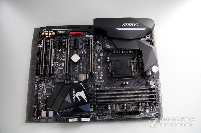 装机图赏，雕牌GAMING 8 + i7 6700k + 耕升1080G魂