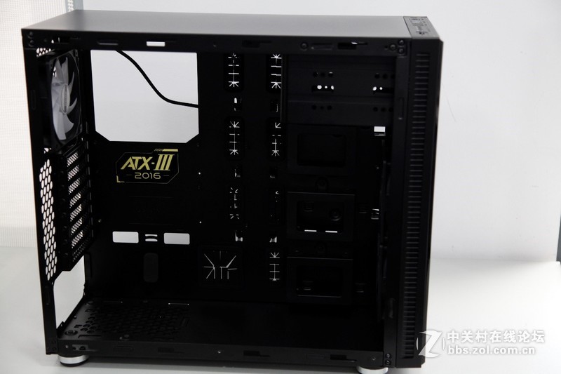 装机图赏，雕牌GAMING 8 + i7 6700k + 耕升1080G魂