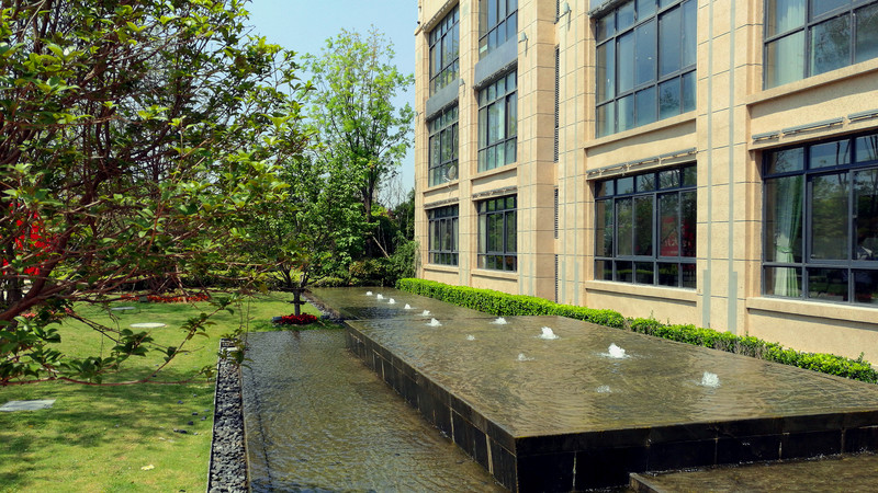 魅特8拍照还凑合