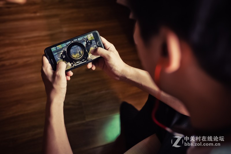 不到五百元？一款能提高吃鸡成功率的电竞耳机Spearhead VR蓝牙耳机