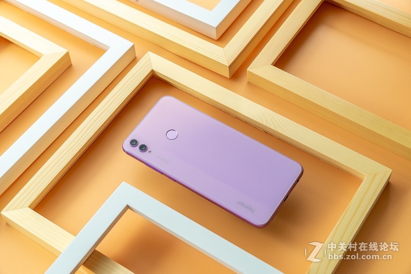 这款最超值的千元机又添新配色——荣耀8X梦幻紫版图赏