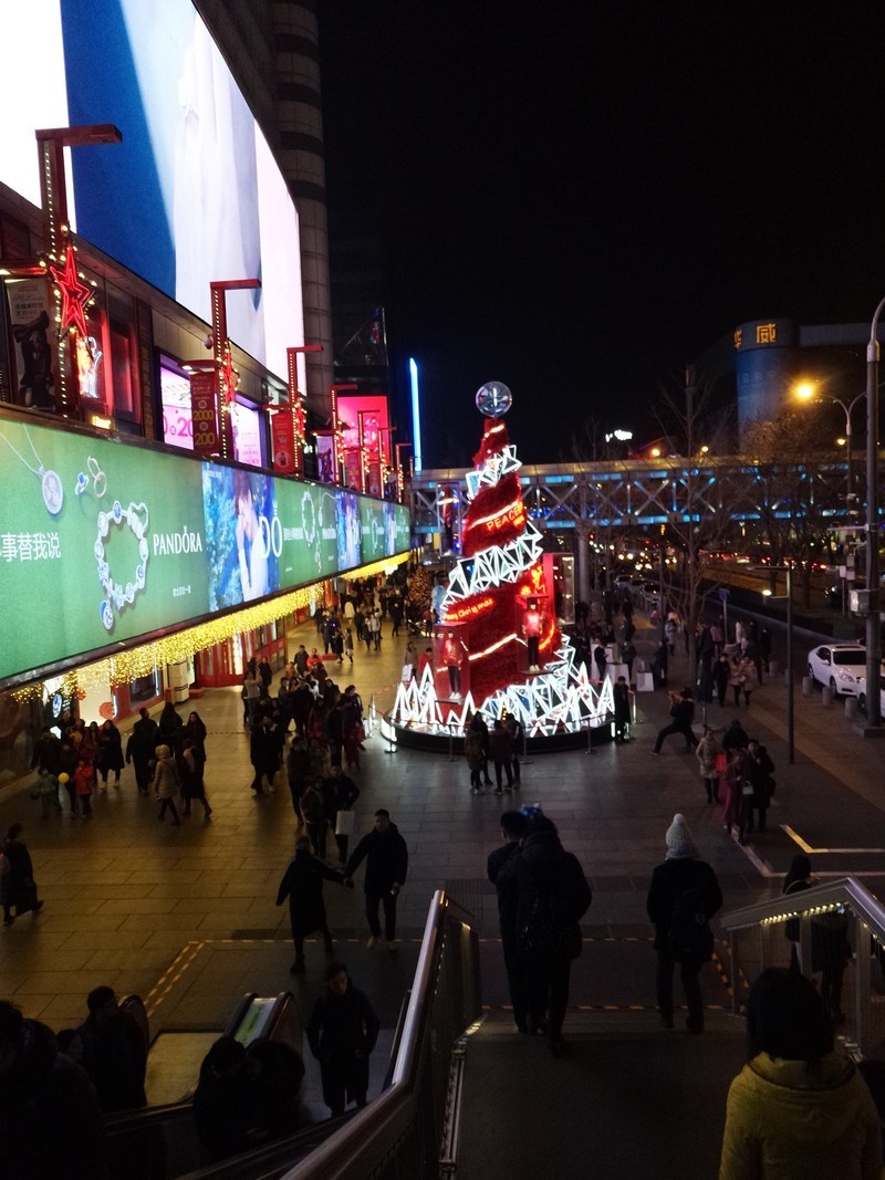 【电影级虚化，夜间自拍更好看】我能说什么，我也很绝望！