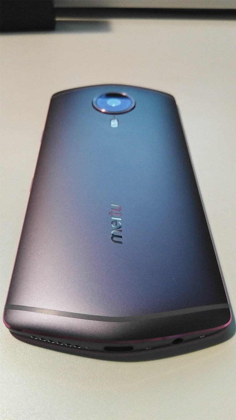 【电影级虚化，夜间自拍更好看】我能说什么，我也很绝望！