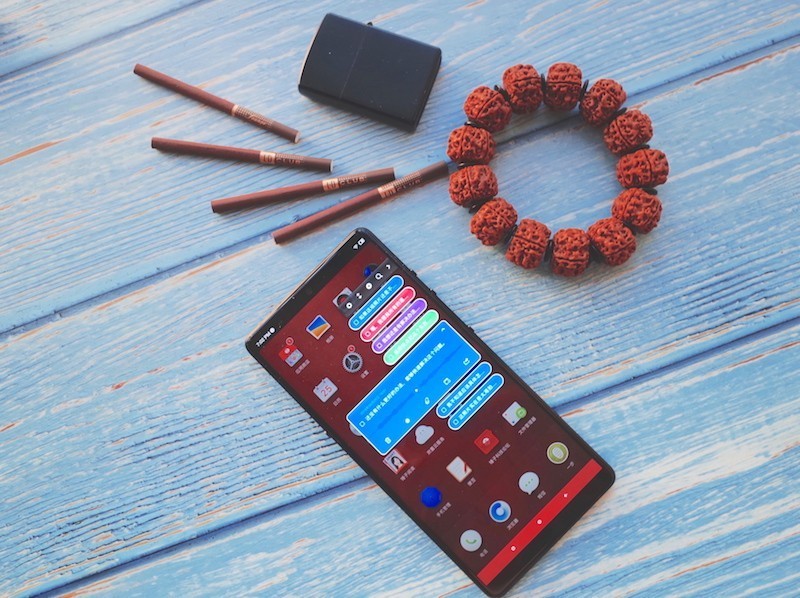 13图 坚果R1的日常，一个不小心就走出了文艺范儿