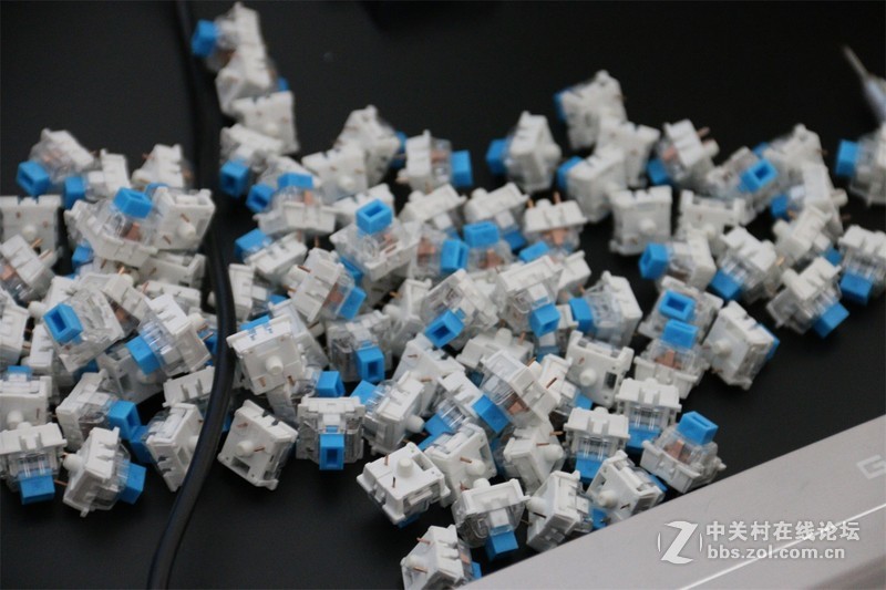 来互相伤害吧，PCB防水机械键盘一试究竟