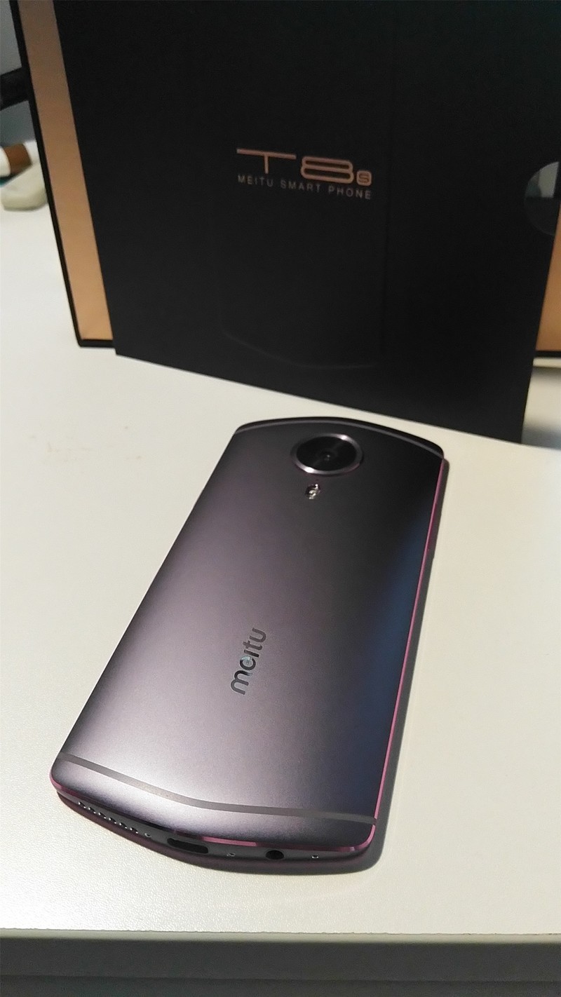 【电影级虚化，夜间自拍更好看】我能说什么，我也很绝望！