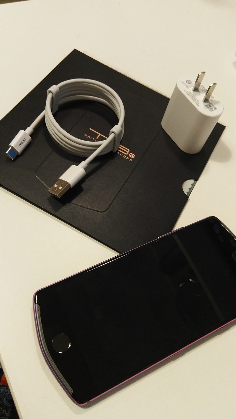 【电影级虚化，夜间自拍更好看】我能说什么，我也很绝望！