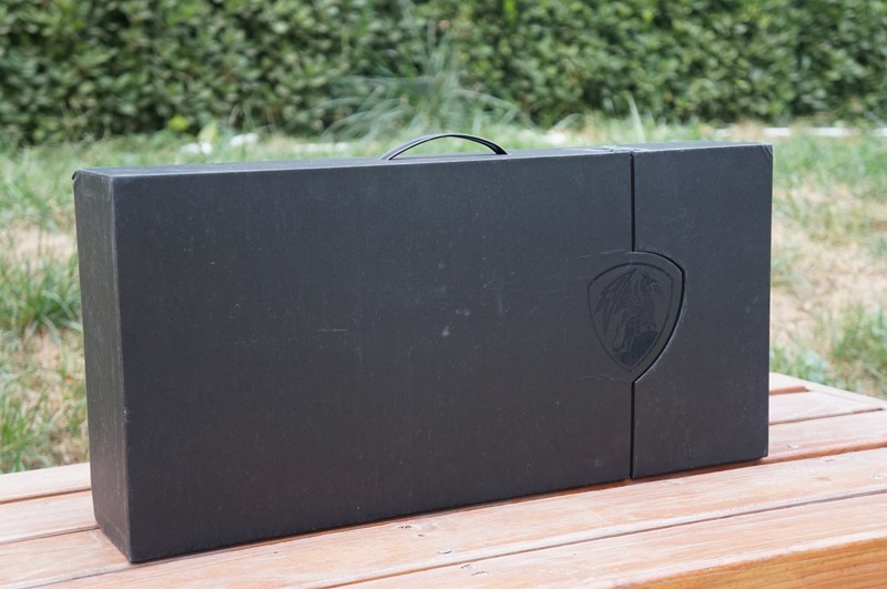 土豪专用！价值1K2伊赛斯龙盾机械键盘入手