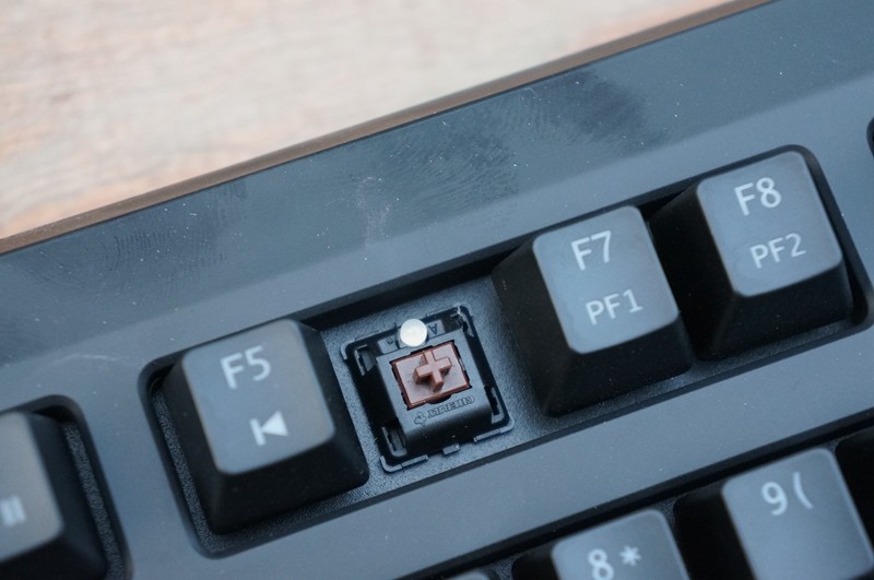 土豪专用！价值1K2伊赛斯龙盾机械键盘入手