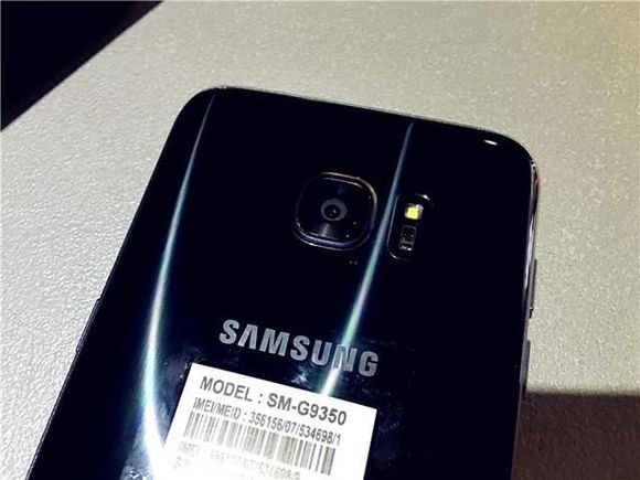 星空体育平台Galaxy S7 Edge惊爆价 开箱体验 告诉你是否浪得虚名