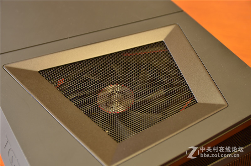 9000元电竞游戏主机，微星海皇戟3开箱简评