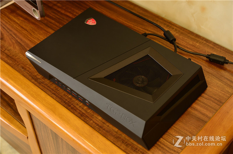 9000元电竞游戏主机，微星海皇戟3开箱简评