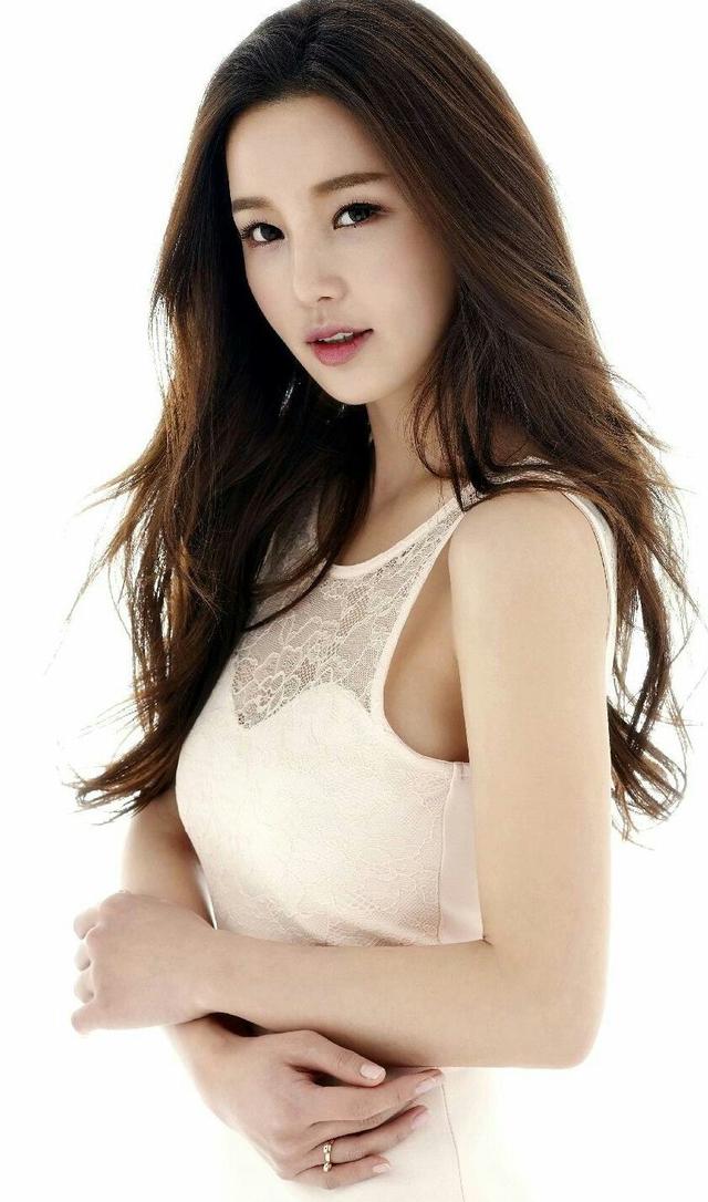 炎炎夏季一波美女冰凉一下吧