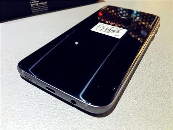 星空体育平台Galaxy S7 Edge惊爆价 开箱体验 告诉你是否浪得虚名