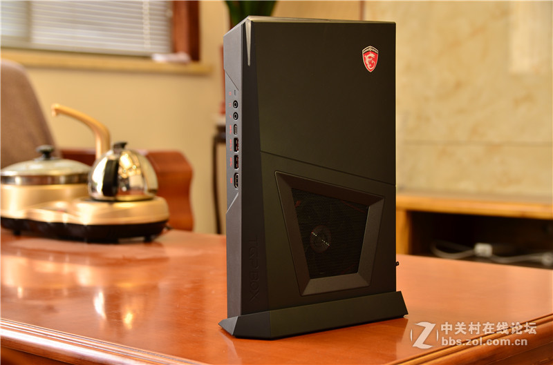 9000元电竞游戏主机，微星海皇戟3开箱简评