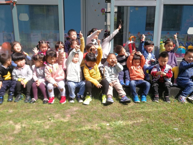 华为华为mate9全网通拍集体照模糊