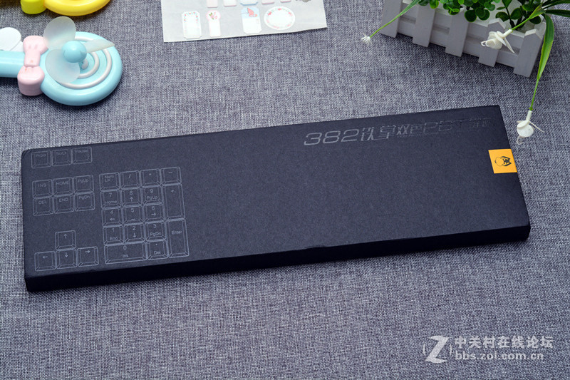 给驴蹄子换了个“铁掌”，贱驴382铁掌PBT键帽开箱体验