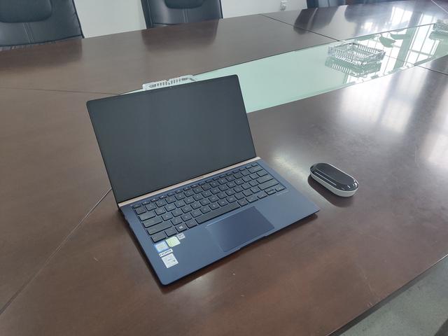 #笔记本# 办公全能选手—华硕灵耀U 2代笔记本入手记