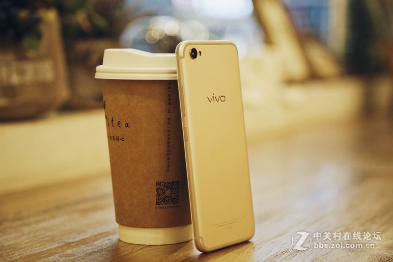 颜值新高 2000万前置双摄拍照神器——vivo X9图赏