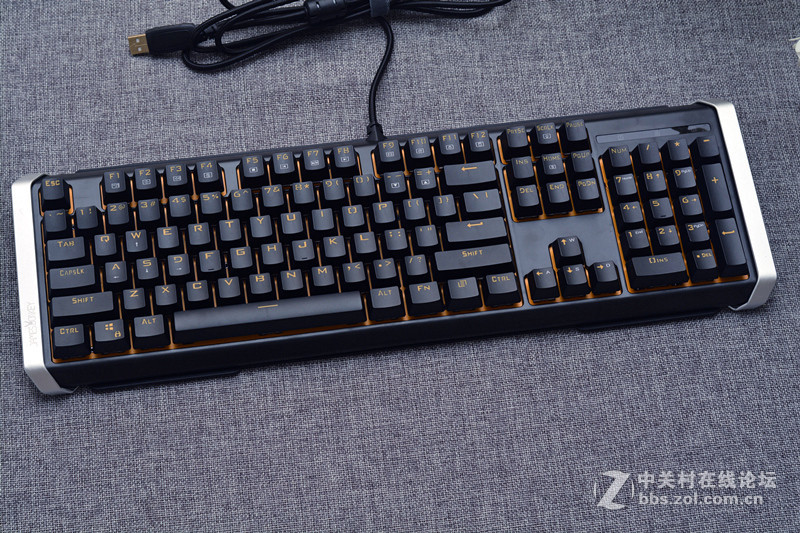 给驴蹄子换了个“铁掌”，贱驴382铁掌PBT键帽开箱体验