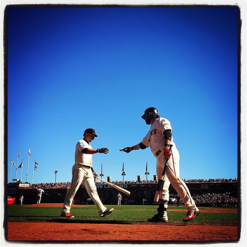 运动之美：iPhone 6s Plus 拍摄的棒球比赛