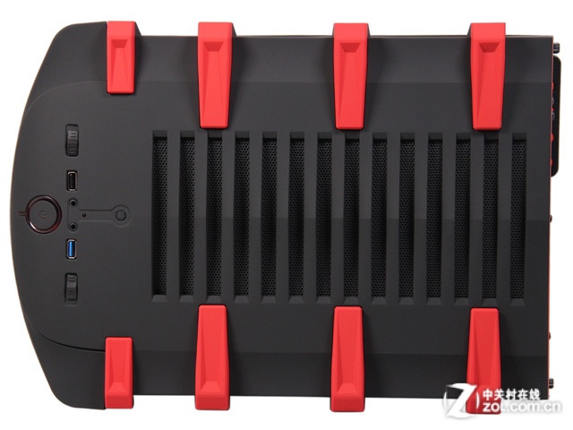 小个头大容量 游戏悍将魔族3机箱评测