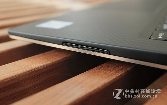 新款戴尔XPS13开箱上手 全新内核体验