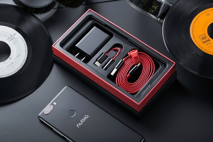 变焦双摄随手拍出好照片，努比亚Z17开箱图赏