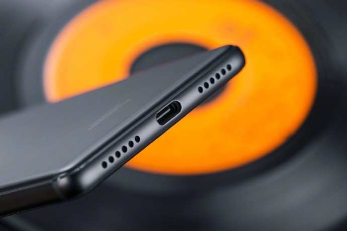 变焦双摄随手拍出好照片，努比亚Z17开箱图赏