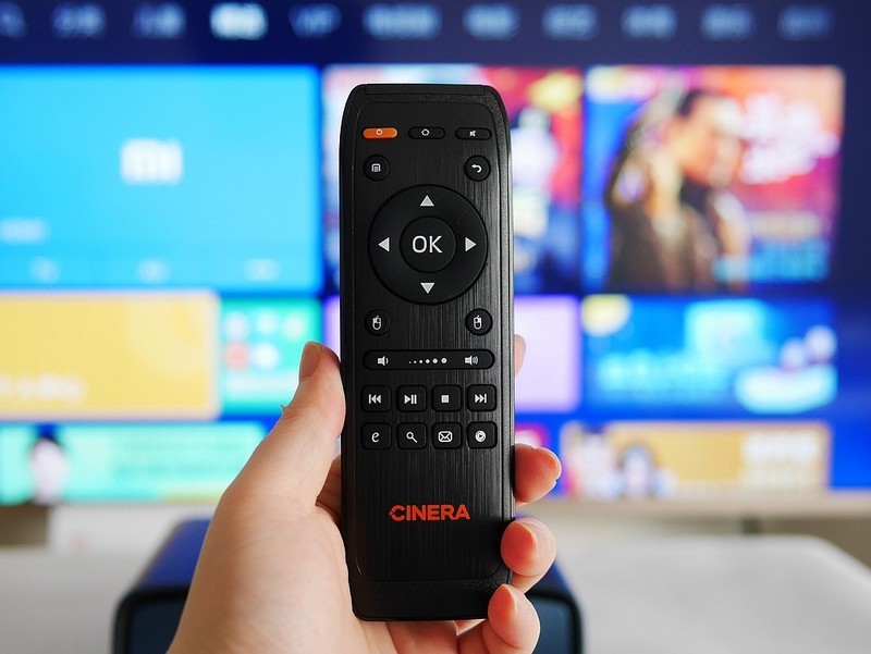 2.5K超清分辨率带来影院级震撼视听 Cinera头戴私人影院足不出户看3D大片