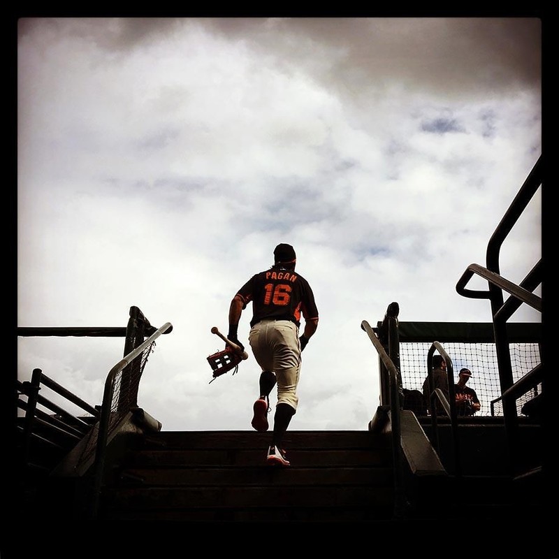 运动之美：iPhone 6s Plus 拍摄的棒球比赛