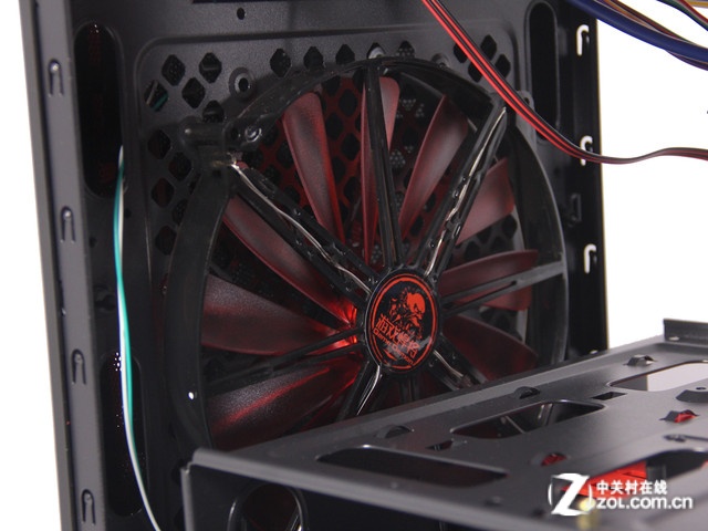 小个头大容量 游戏悍将魔族3机箱评测