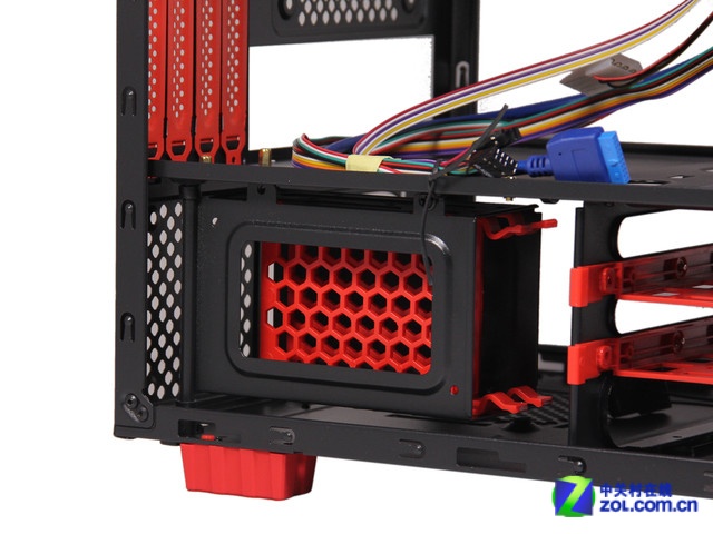 小个头大容量 游戏悍将魔族3机箱评测