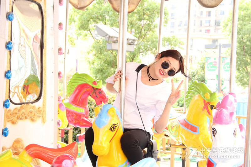 ＃够优秀，才主流＃调皮的妹纸爱自拍  朵唯A6以简取胜