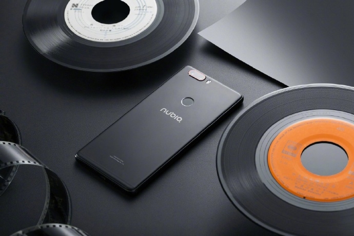 变焦双摄随手拍出好照片，努比亚Z17开箱图赏