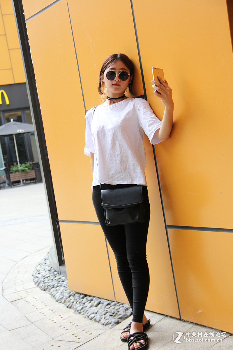 ＃够优秀，才主流＃调皮的妹纸爱自拍  朵唯A6以简取胜