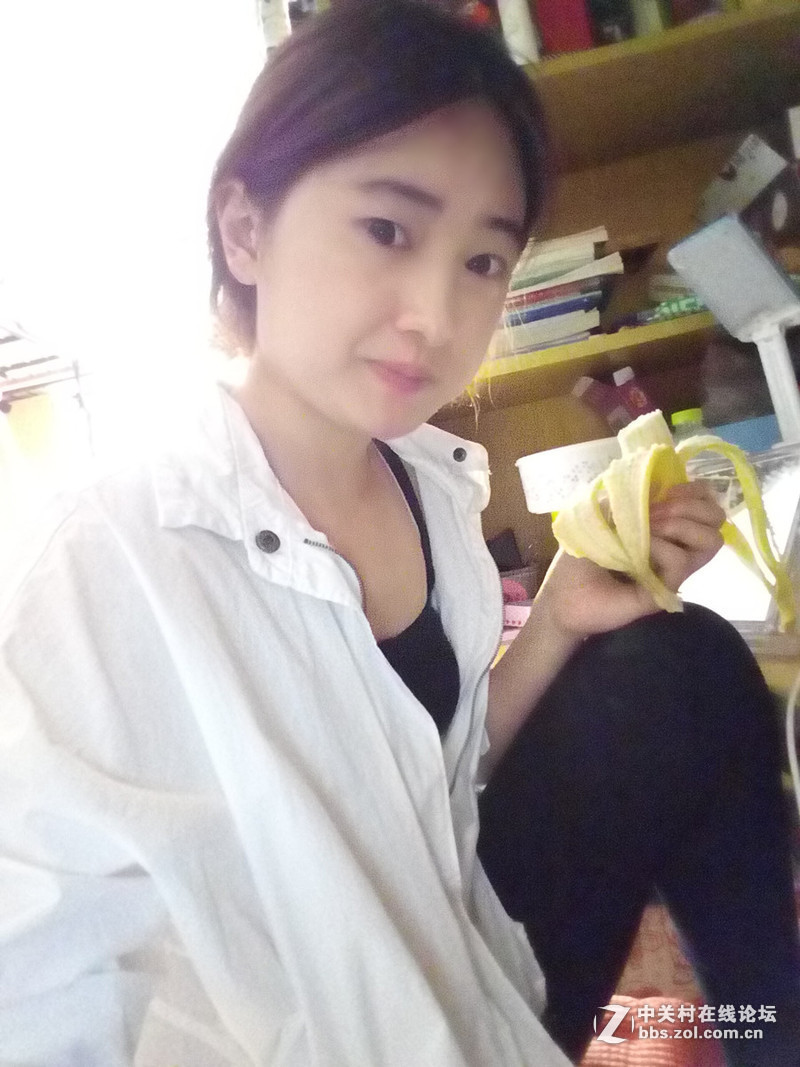 ＃够优秀，才主流＃调皮的妹纸爱自拍  朵唯A6以简取胜