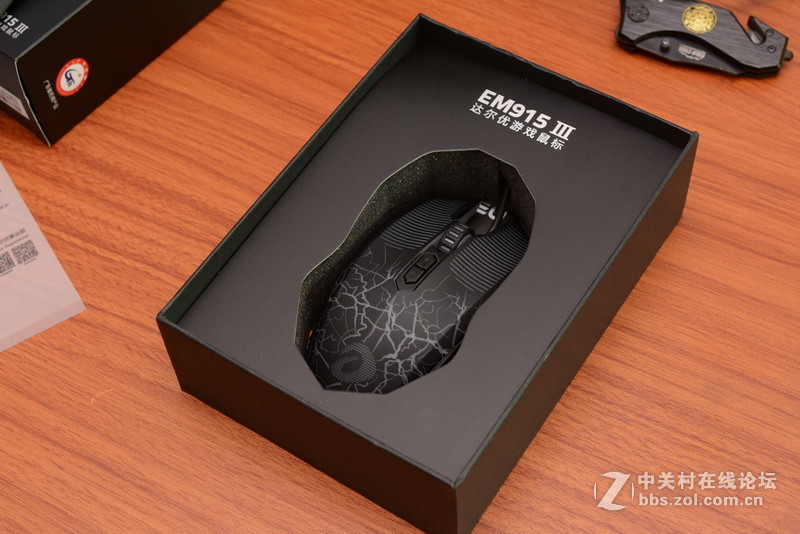 整体提升不小，牧马人三代EM915开箱简评
