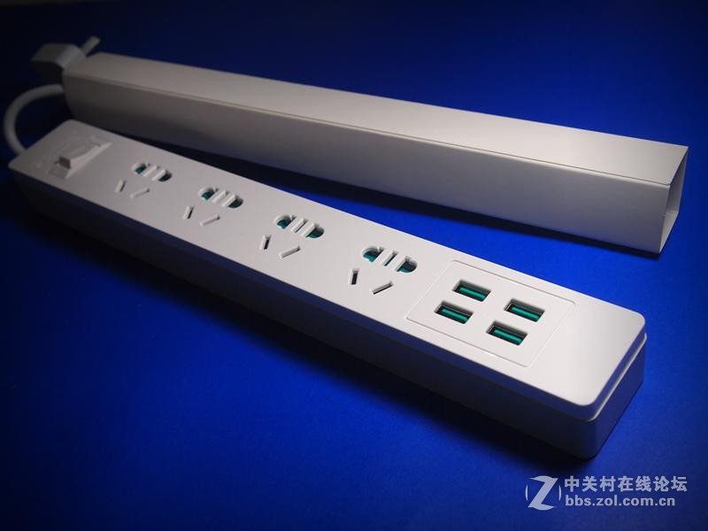 奥睿科智能USB插线板【明星小U——再也不愁】